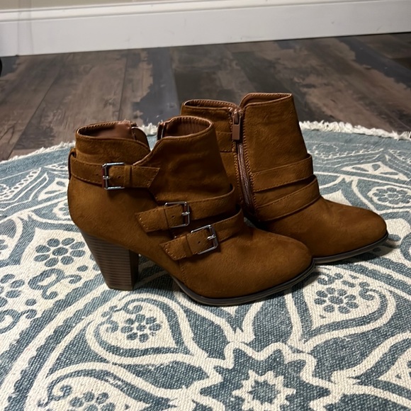 Cambridge Select Ankle Boots Size 9 - Picture 1 of 6